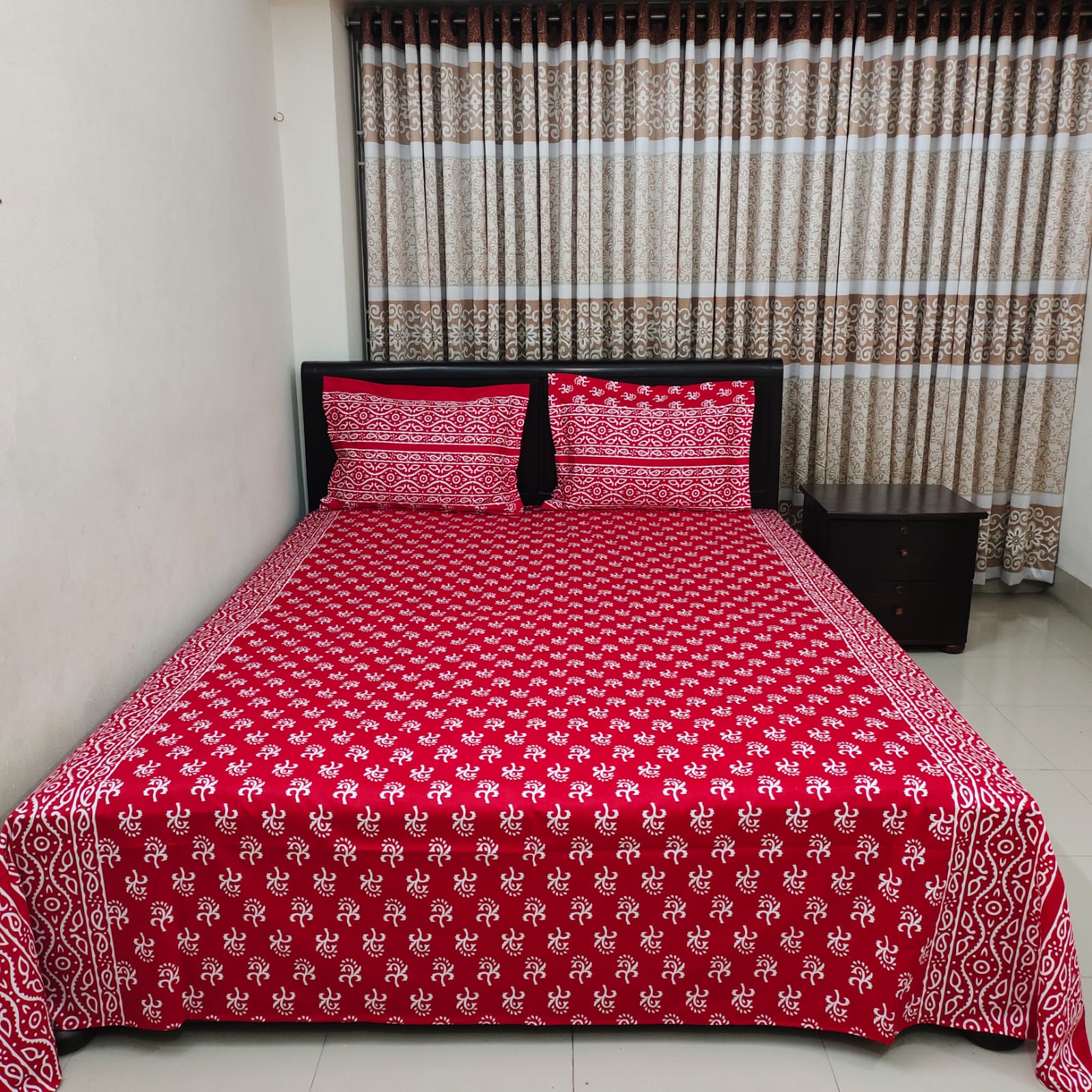 Luxury Twill Cotton Ortha Bedsheet- Block Red